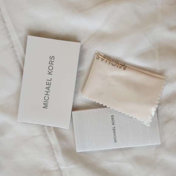 MICHAEL KORS SUNNIES NWT - Picture 6 of 6